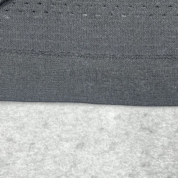 Lululemon Breeze Shirt Womens 6 Black Short Sleeve Tee Shirt Gym Yoga Athleisure - Picture 8 of 9